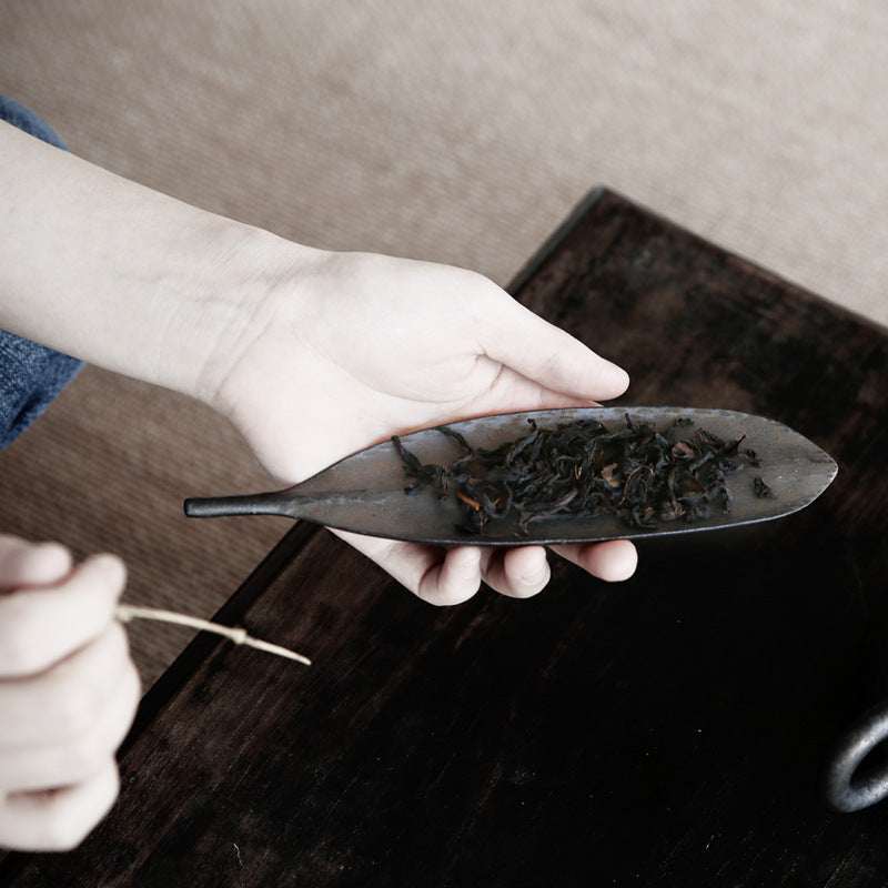 Japanese Style Gilded Leaf Shape Stoneware Tea Scoop - ZenBrew Tea Store