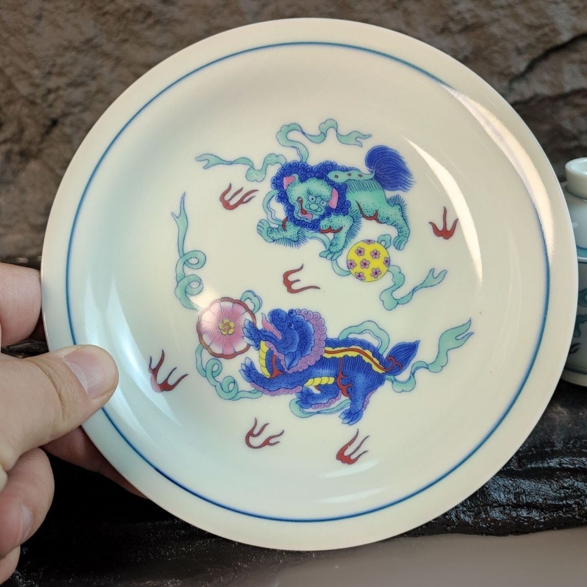 Underglaze Colored Lion Pattern Sancai Tea Bowl - ZenBrew Tea Store