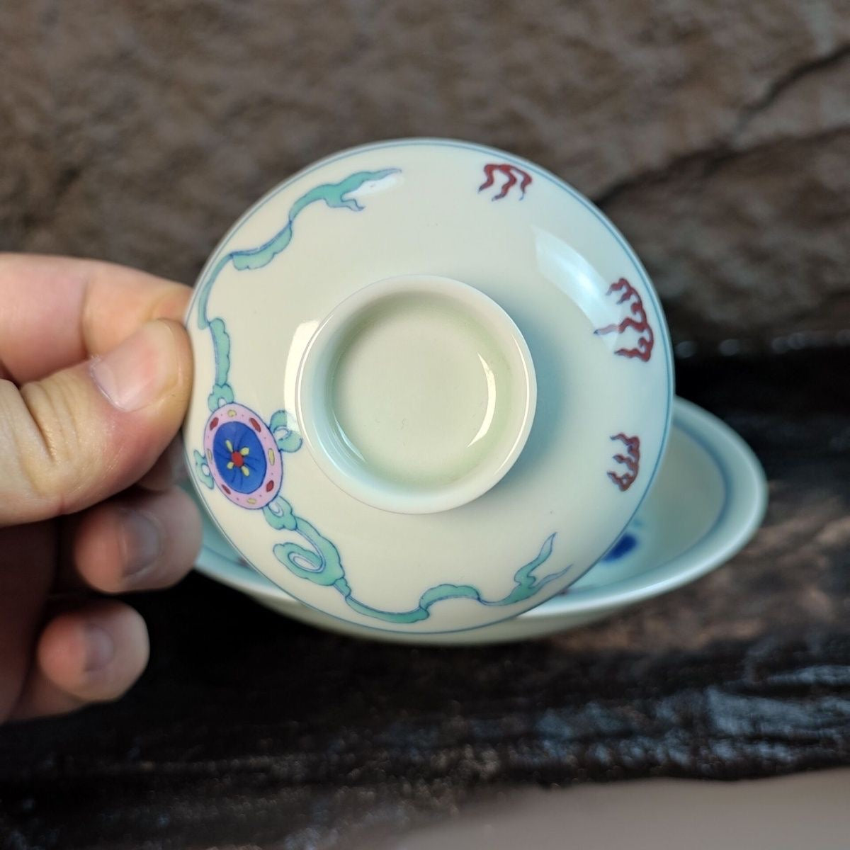 Underglaze Colored Lion Pattern Sancai Tea Bowl - ZenBrew Tea Store