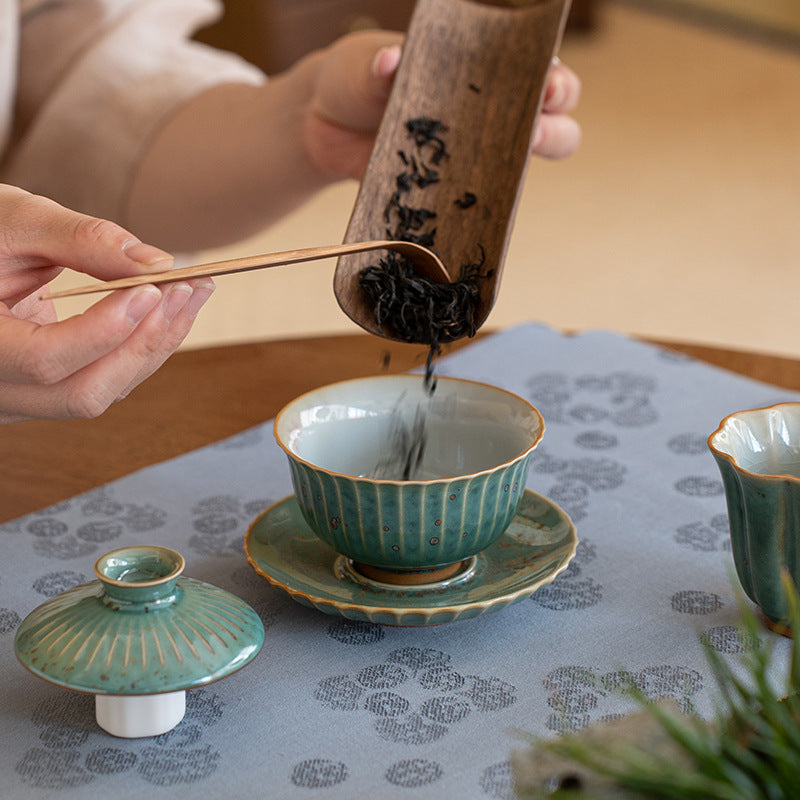 Jun Kiln Porcelain Gaiwan - Pine Green, Folded-Rim-Shaped